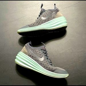 Nike Lunarelite sky hi sneakers. Size7.
